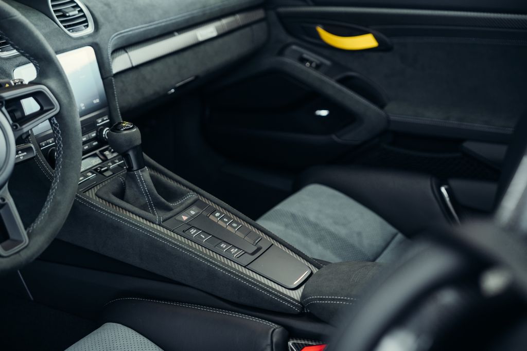 Porsche Boxster 2024