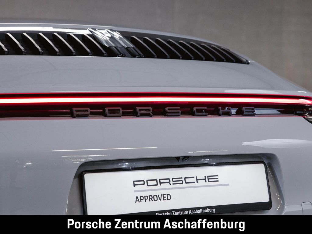 Porsche 992 2023