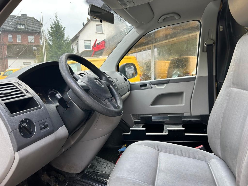 Volkswagen T5 Transporter 2012