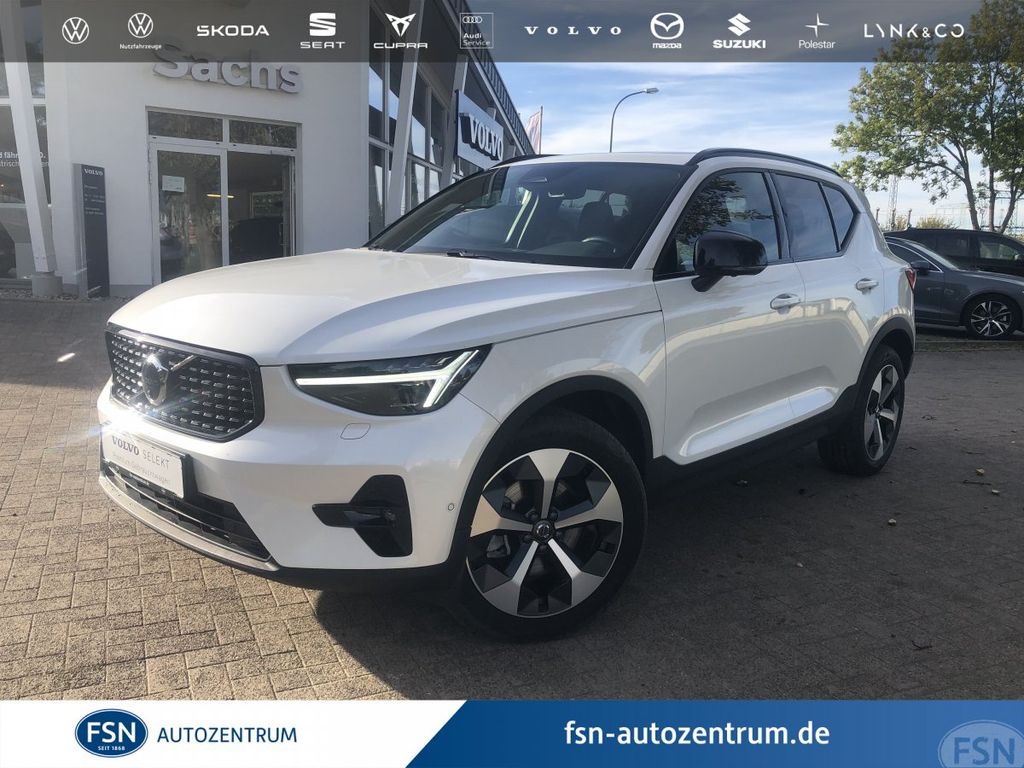 Volvo XC40 2025