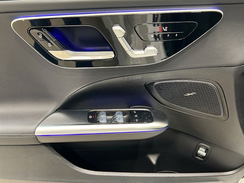 Mercedes-Benz C 200 2025