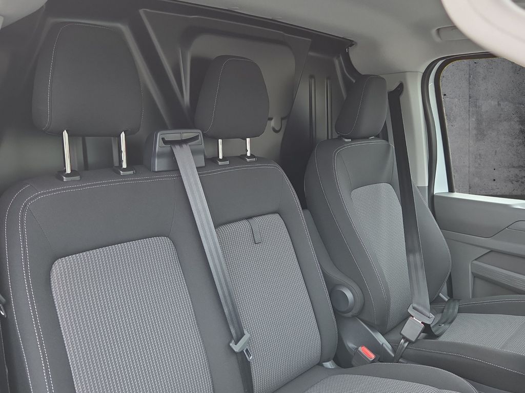 Volkswagen T7 Transporter 2025