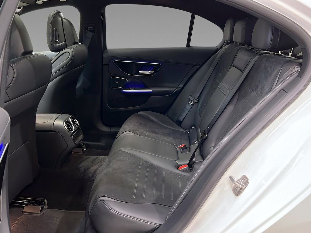 Mercedes-Benz C 200 2025