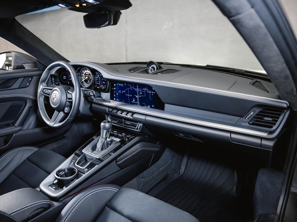 Porsche 992 2023