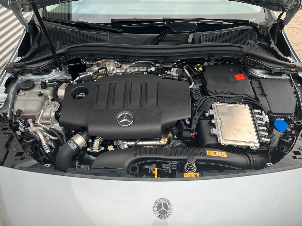 Mercedes-Benz B 180 2024