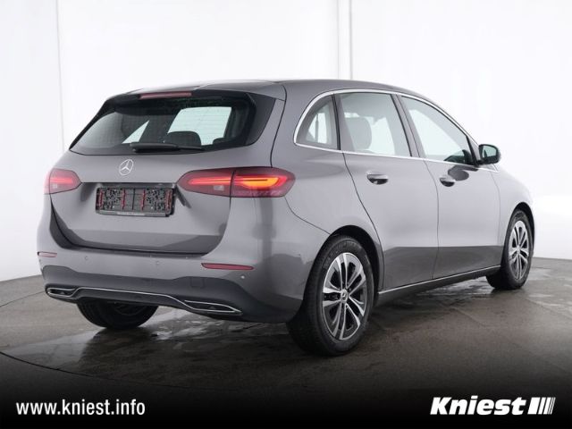 Mercedes-Benz B 220 2024