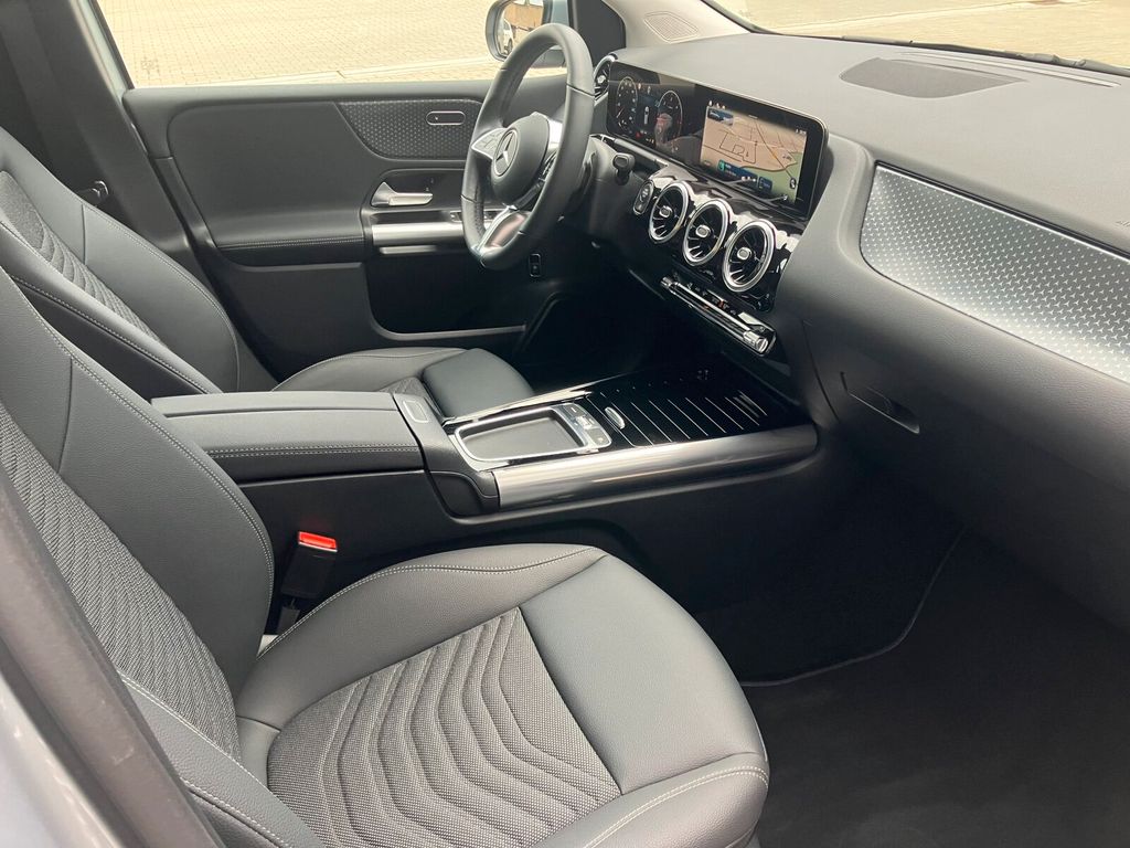 Mercedes-Benz B 180 2024