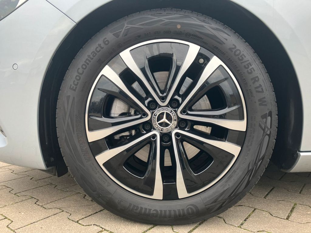 Mercedes-Benz B 180 2024