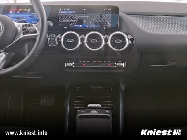 Mercedes-Benz B 220 2024