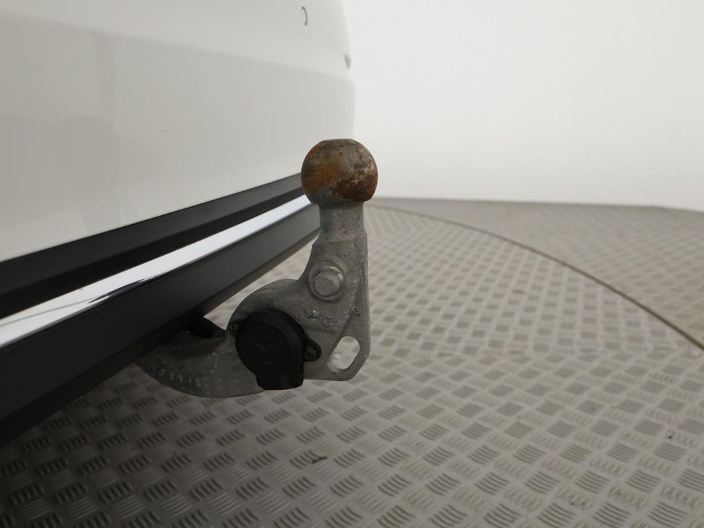 Mercedes-Benz C 220 2024