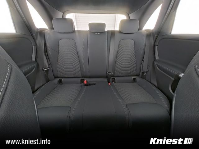 Mercedes-Benz B 220 2024