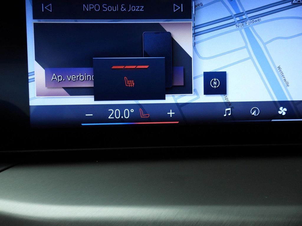 BMW 218 2025