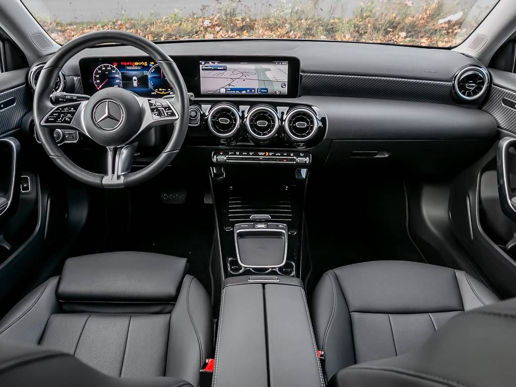 Mercedes-Benz A 250 2024