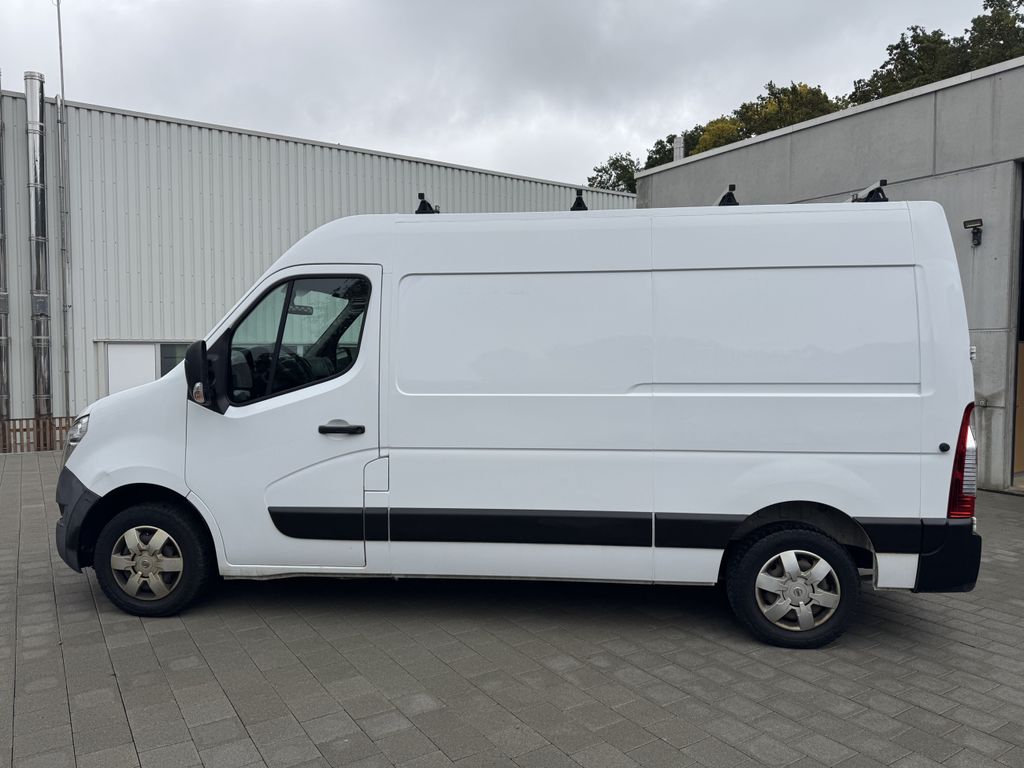 Nissan NV400 2018