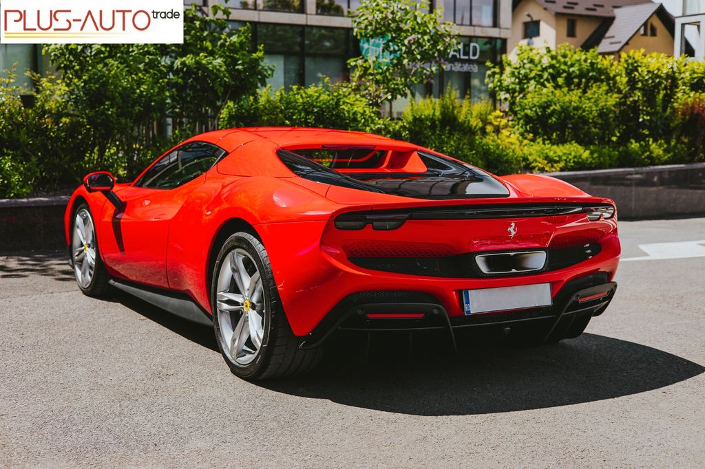 Ferrari 296 GTS 2024