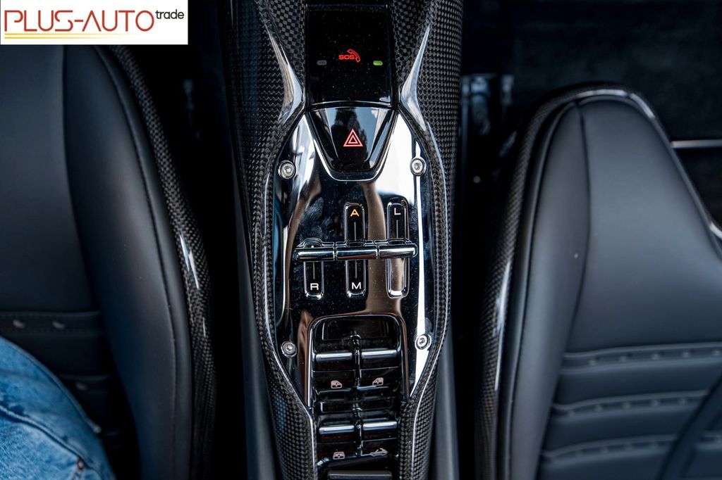 Ferrari 296 GTS 2024