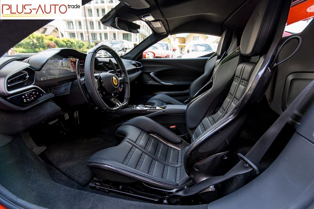 Ferrari 296 GTS 2024