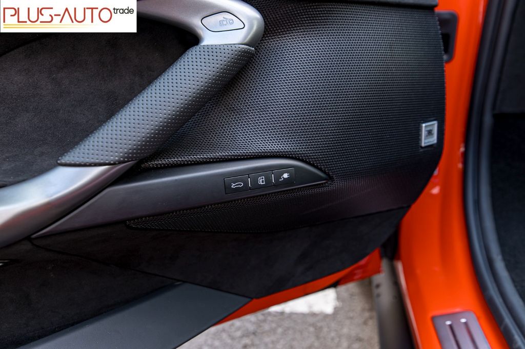 Ferrari 296 GTS 2024