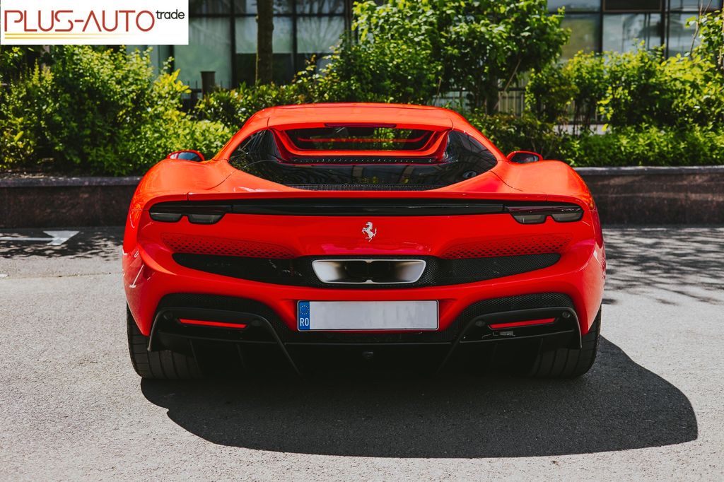 Ferrari 296 GTS 2024