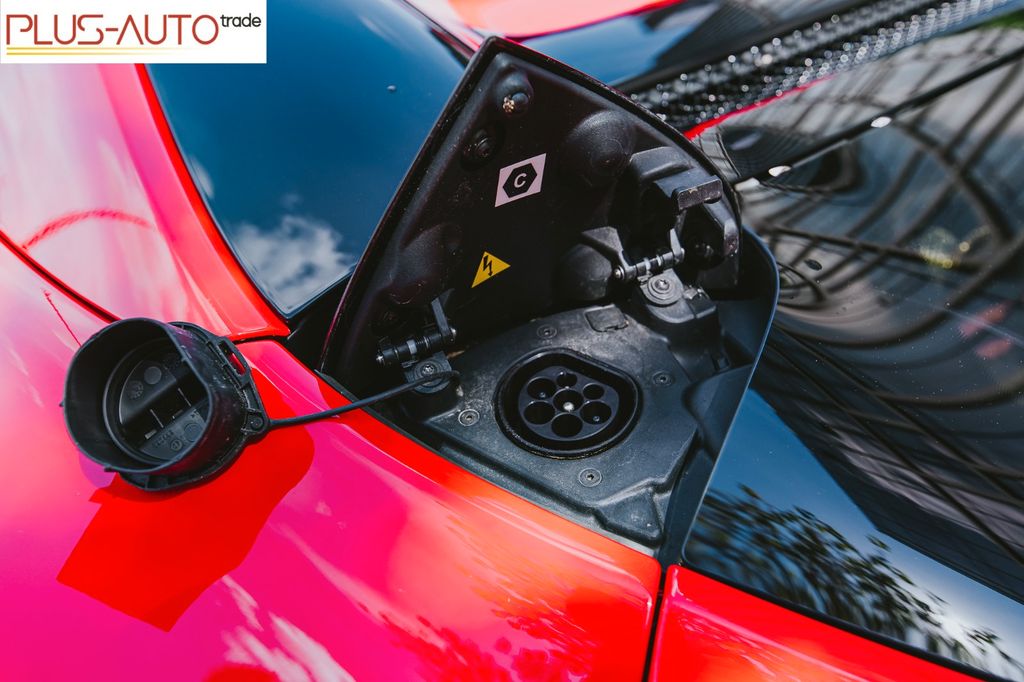 Ferrari 296 GTS 2024