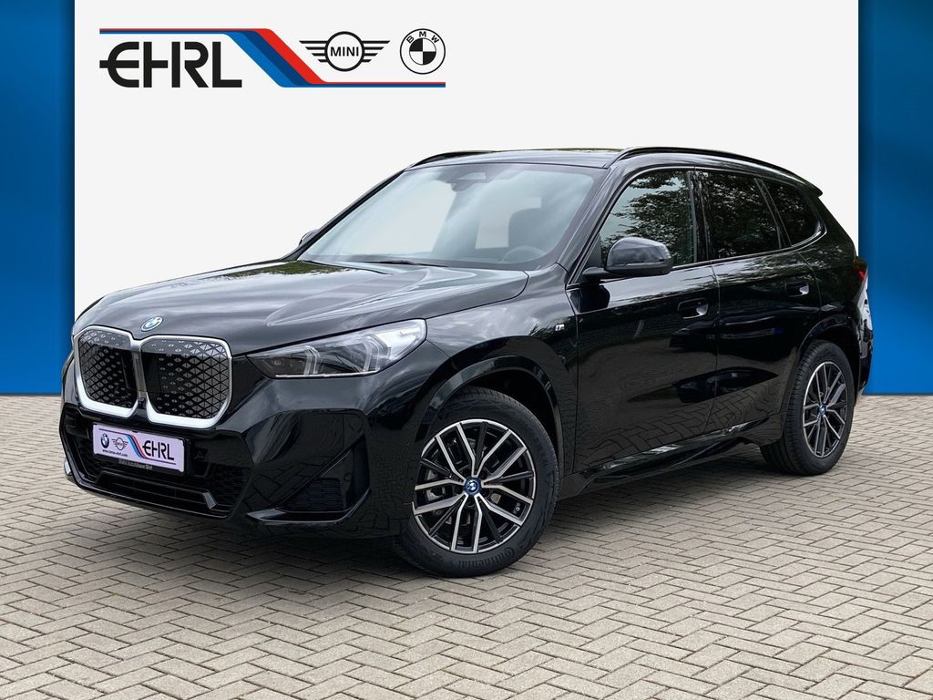 BMW iX1