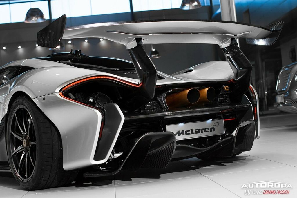 McLaren P1