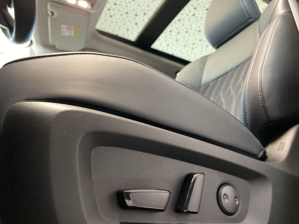 Mitsubishi Plug-in Hybrid Outlander