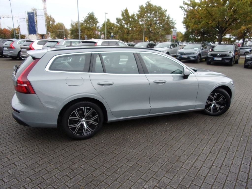 Volvo V60 2023