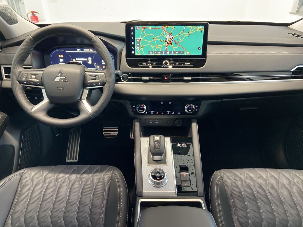 Mitsubishi Plug-in Hybrid Outlander