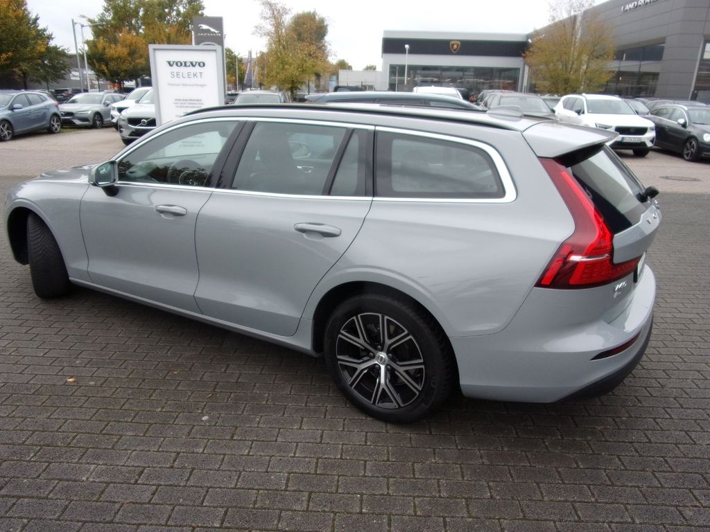 Volvo V60 2023