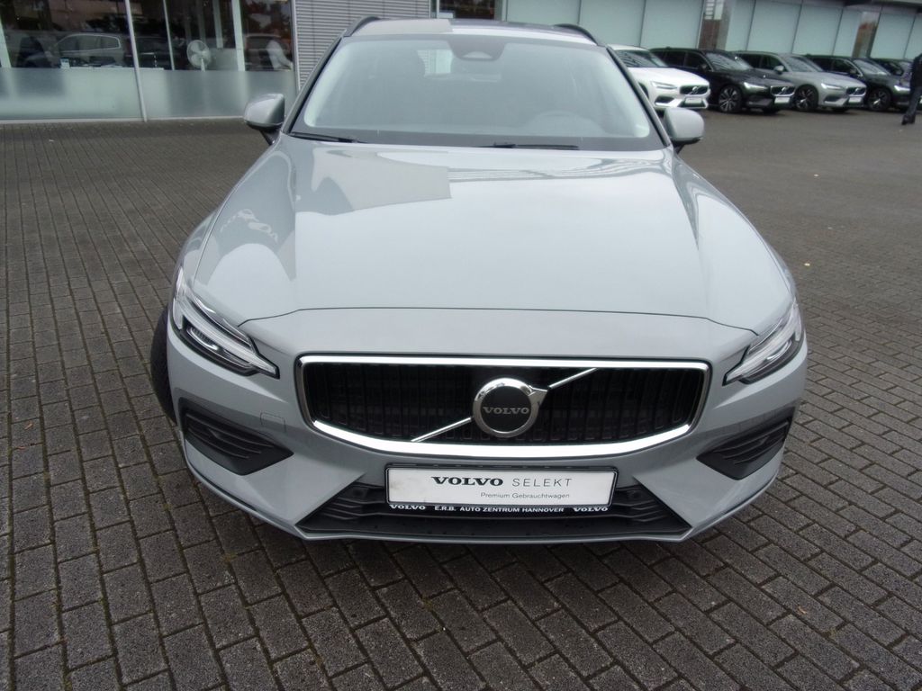 Volvo V60 2023