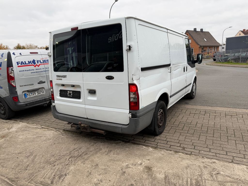 Ford Transit 2011