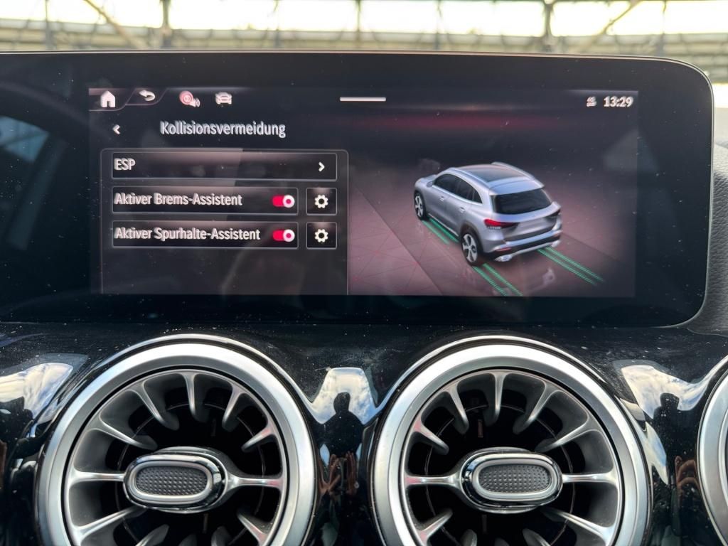 Mercedes-Benz GLA 250 2024