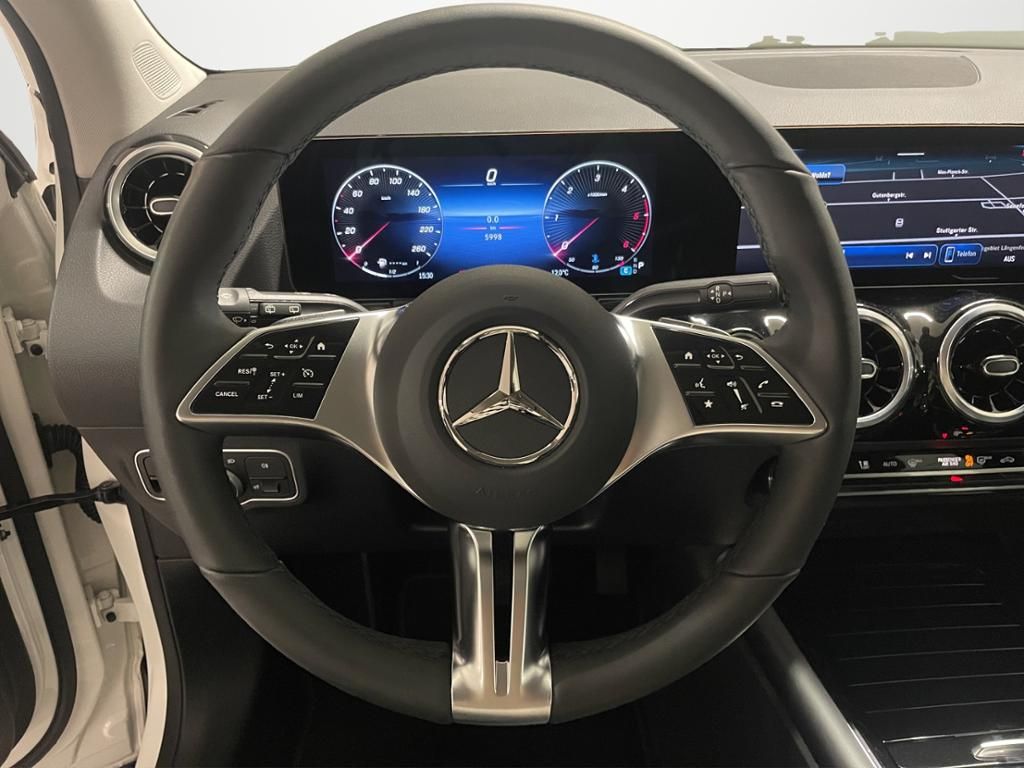 Mercedes-Benz GLA 180 2024