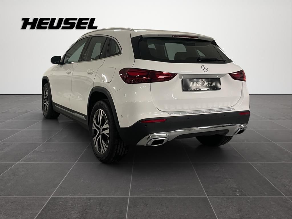 Mercedes-Benz GLA 180 2024