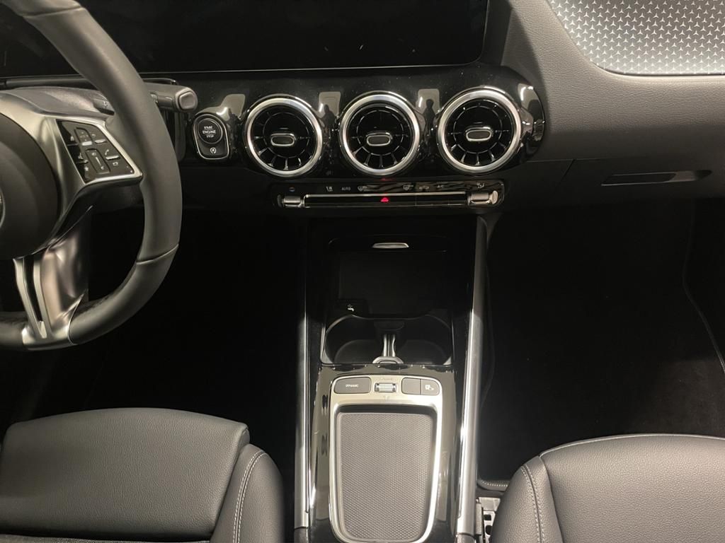 Mercedes-Benz GLA 180 2024