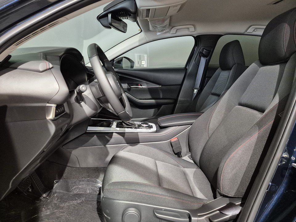 Mazda CX-30 2025