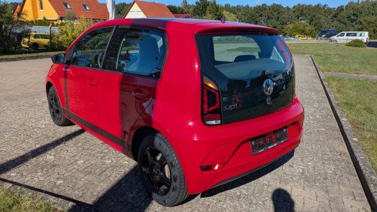 Volkswagen up! 2018