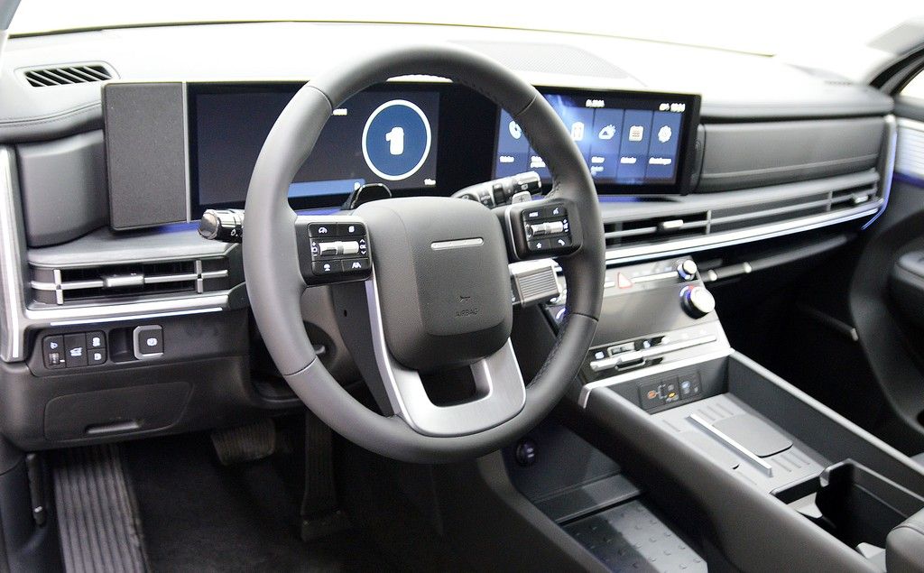 Hyundai SANTA FE 2025