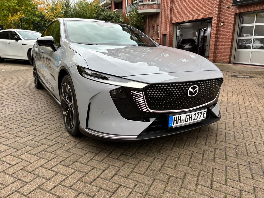 Mazda 6e 2025