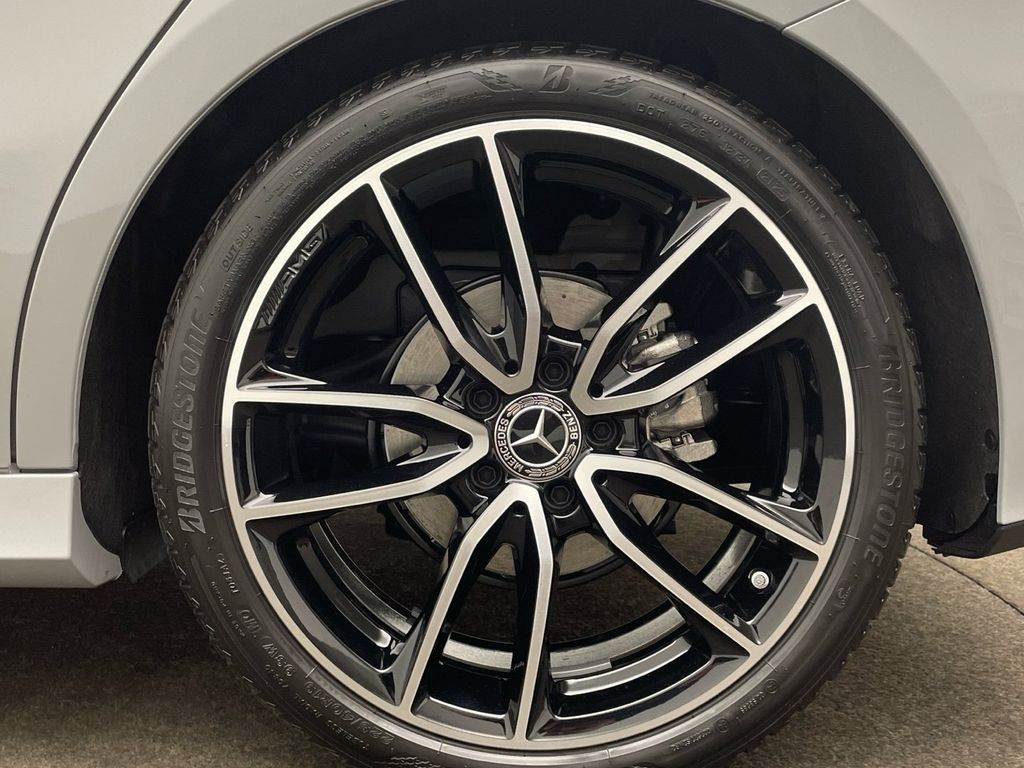 Mercedes-Benz A 200 2025