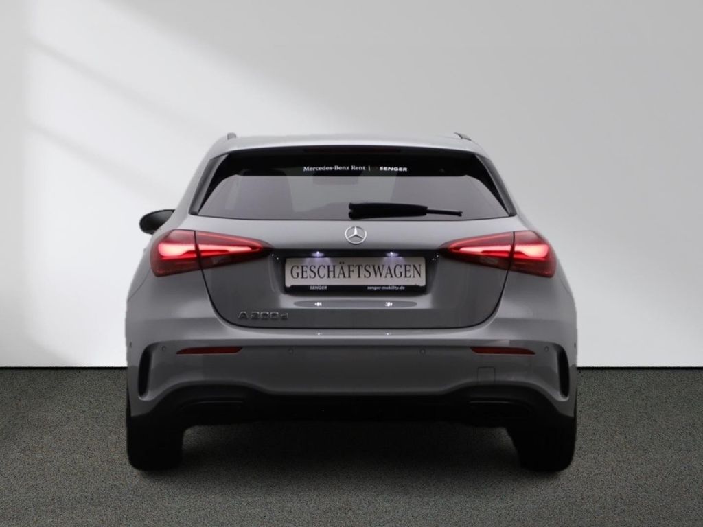 Mercedes-Benz A 200 2025