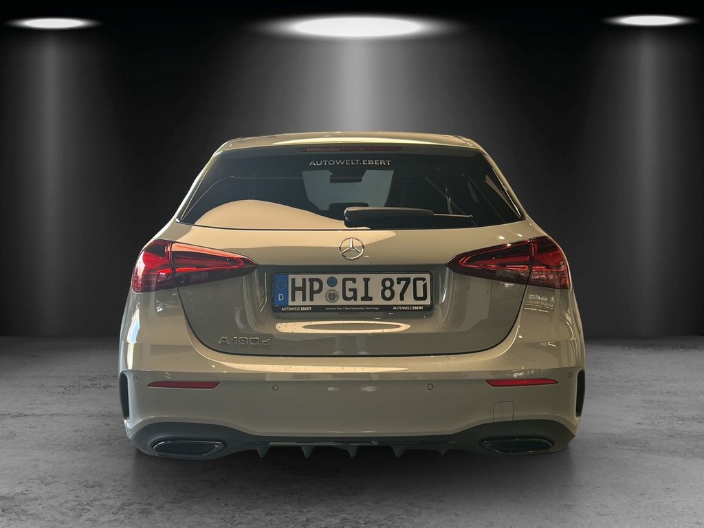Mercedes-Benz A 180 2025
