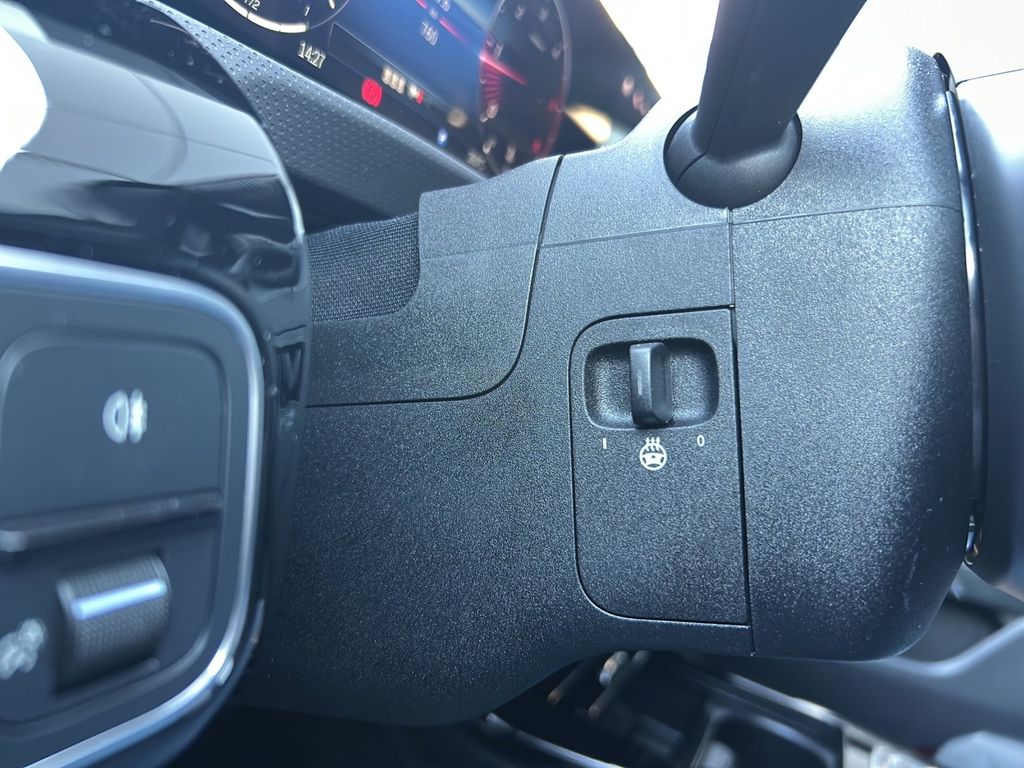 Mercedes-Benz A 180 2025
