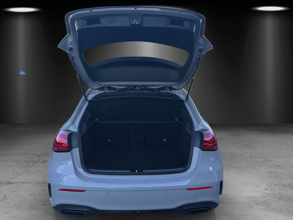 Mercedes-Benz A 180 2025