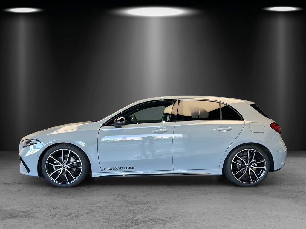 Mercedes-Benz A 180 2025