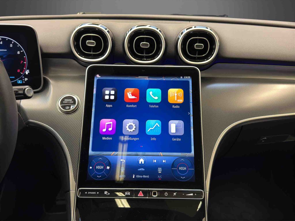 Mercedes-Benz C 200 2024