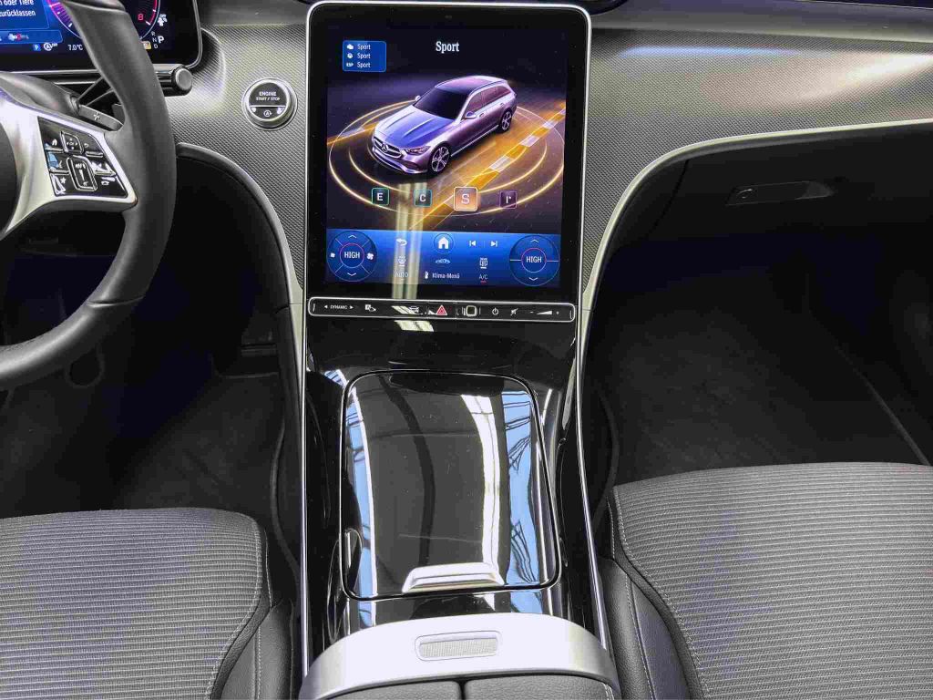 Mercedes-Benz C 200 2024