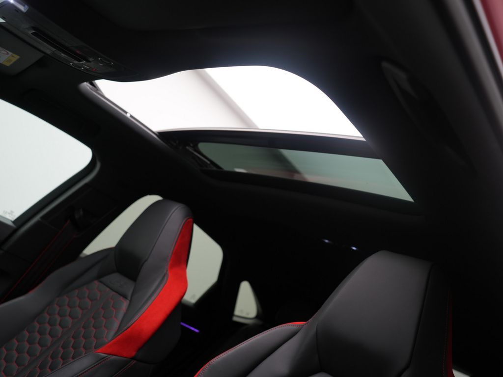 Audi RSQ3 2022