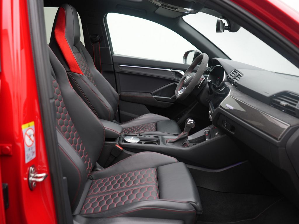 Audi RSQ3 2022